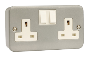 Click Metalclad 2 Gang Switched Socket