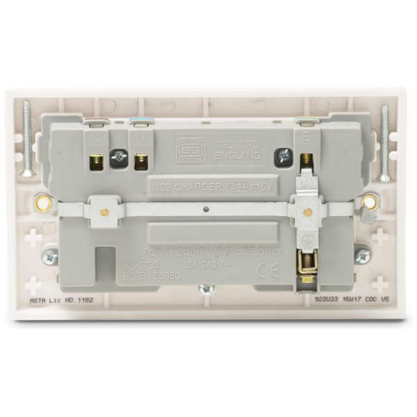 Socket, Switched 2 Gang SP c/w 3xUSB, Charger Square Edge - Image 4