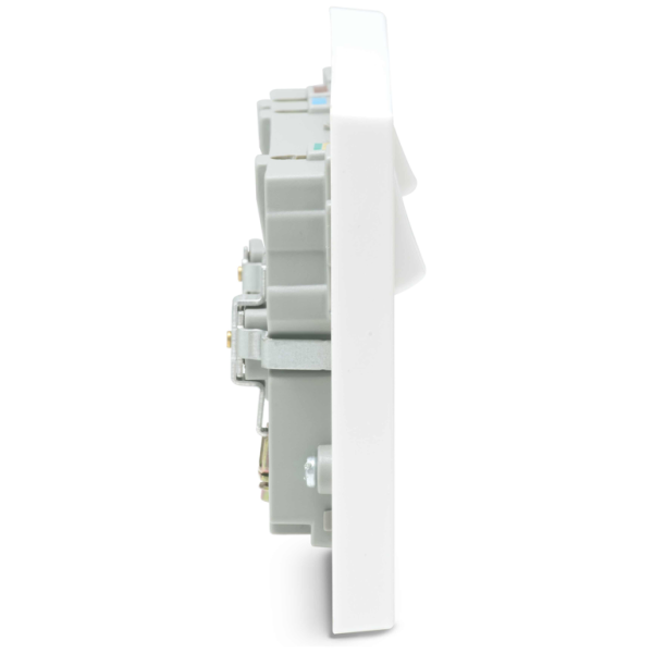 Socket, Switched 2 Gang SP c/w 3xUSB, Charger Square Edge - Image 6